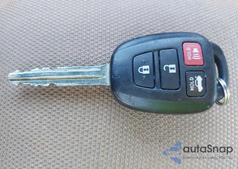 2015 Toyota Corolla L z USA, uszkodzony, nr VIN 2T1BURHE4FC275273